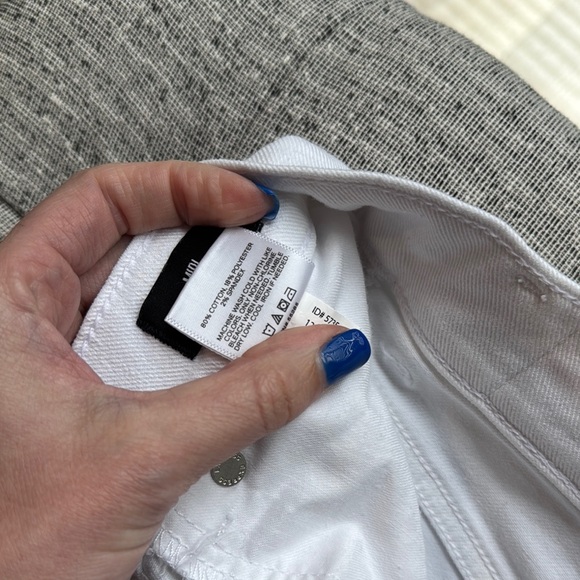 Express Women's White Denim Shorts - Picture 6 of 8